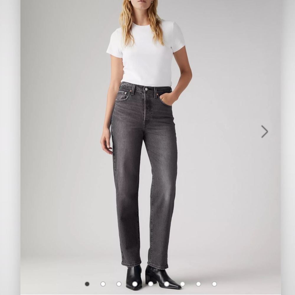 Levi’s Ribcage Straight Ankle Jeans